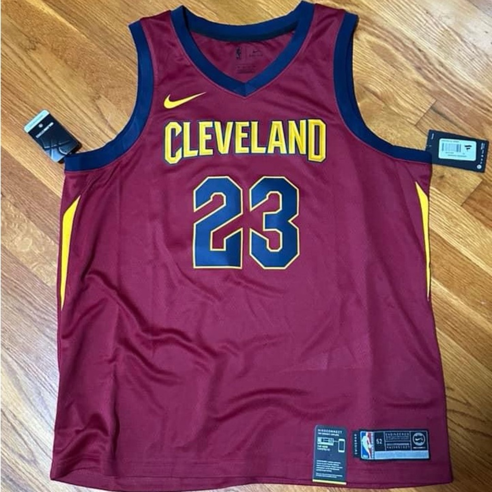 NWT Lebron James Jersey